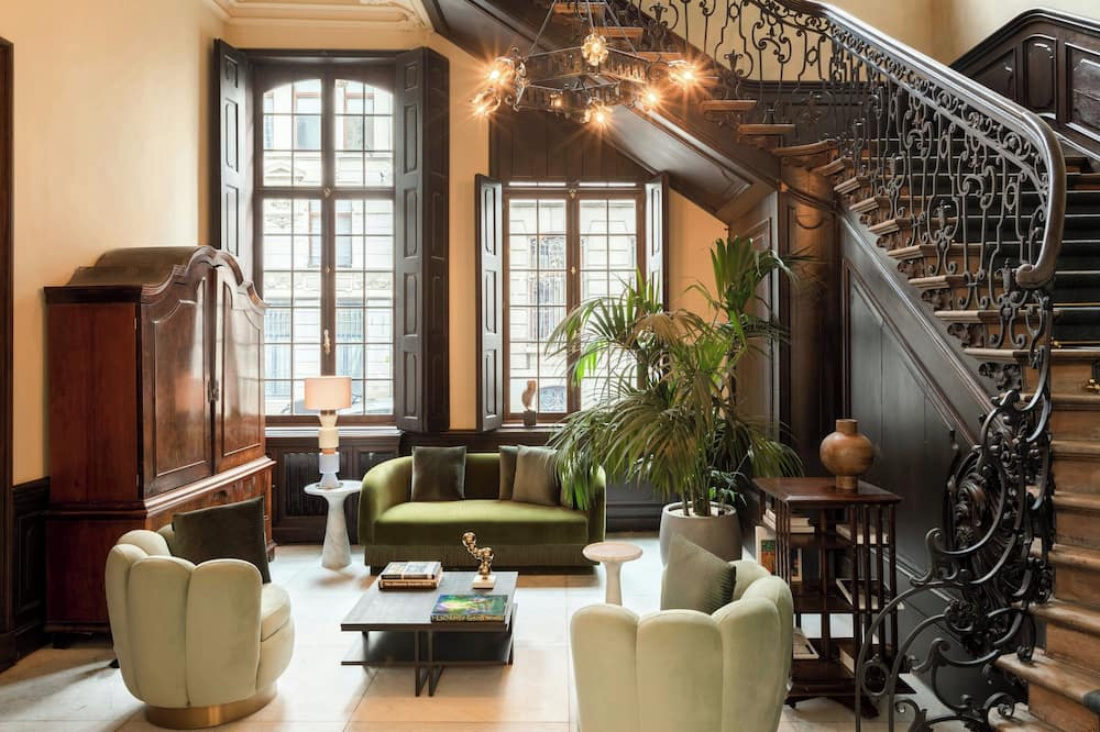 サファイア ハウス アントワープ オートグラフ コレクション 写真