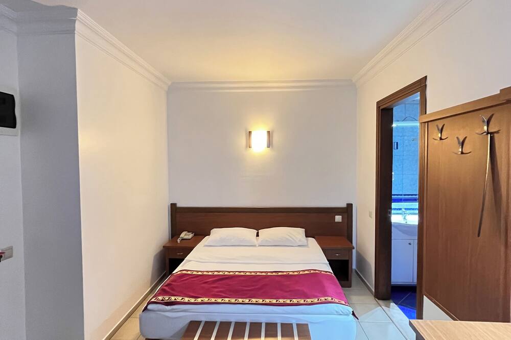 ホテル ロイヤル ヒル 写真