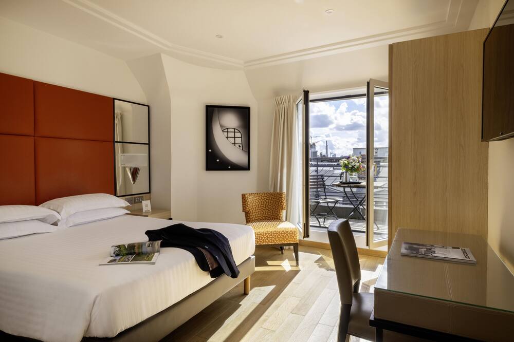 ホテル デ カスティリオーネ 写真