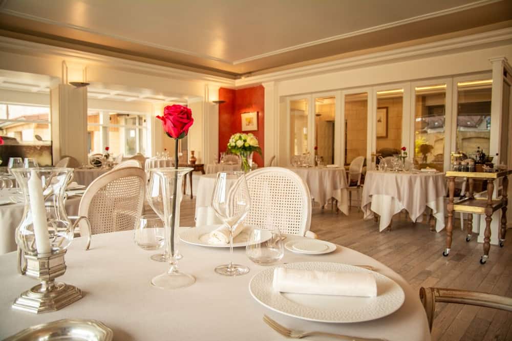 ホテル ドゥ サントネール 写真