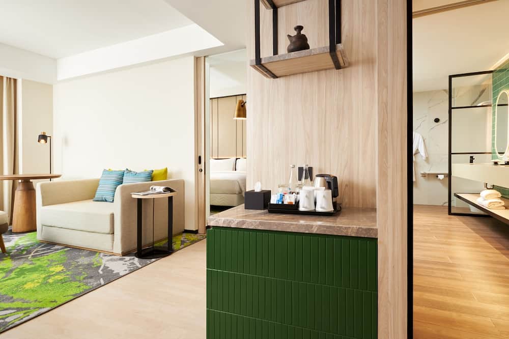 ホリデイ イン バリ サヌール バイ IHG 写真