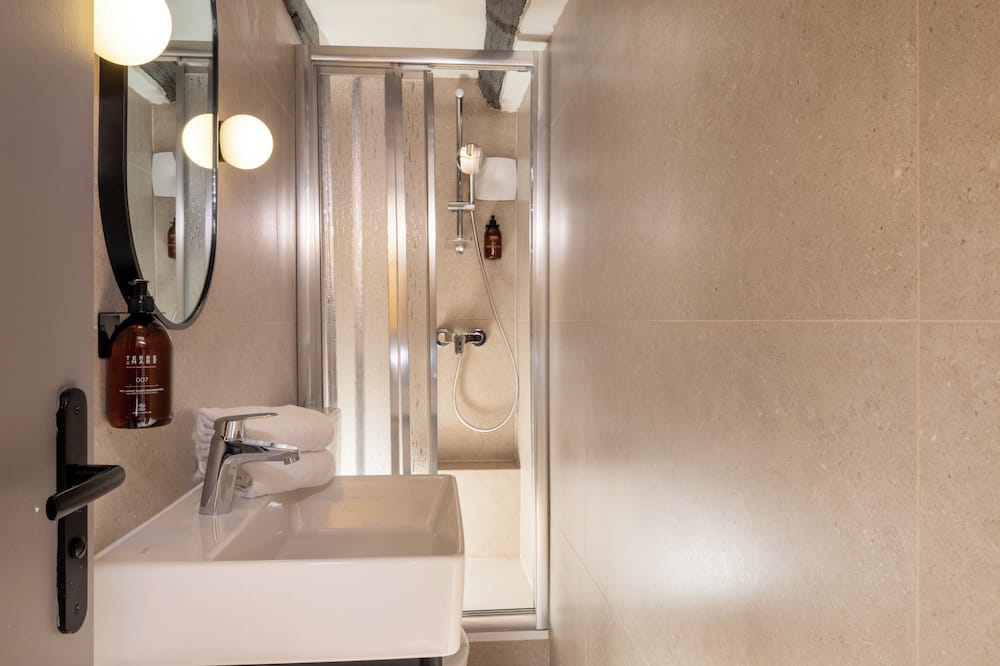 ルーヴル マルソリエ オペラ ホテル 写真