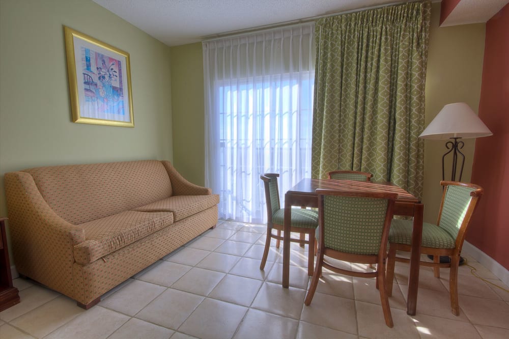 Tidelands Caribbean Boardwalk Hotel and Suites 写真