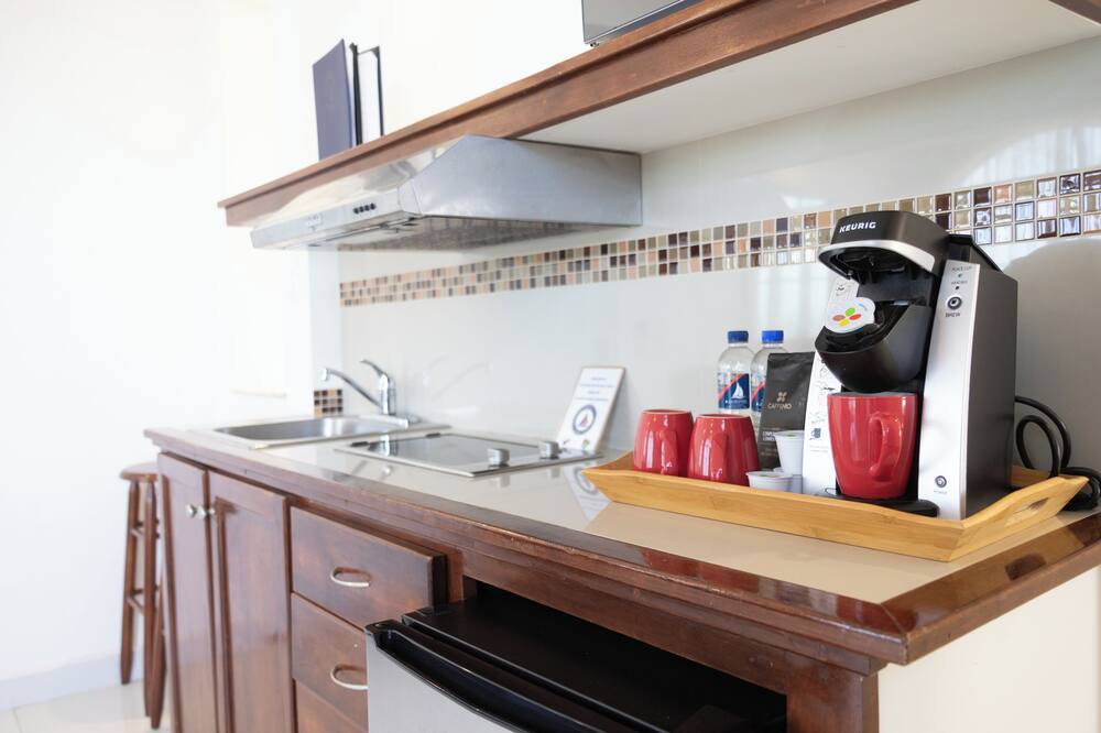 The Marine Waterfront Hotel 写真