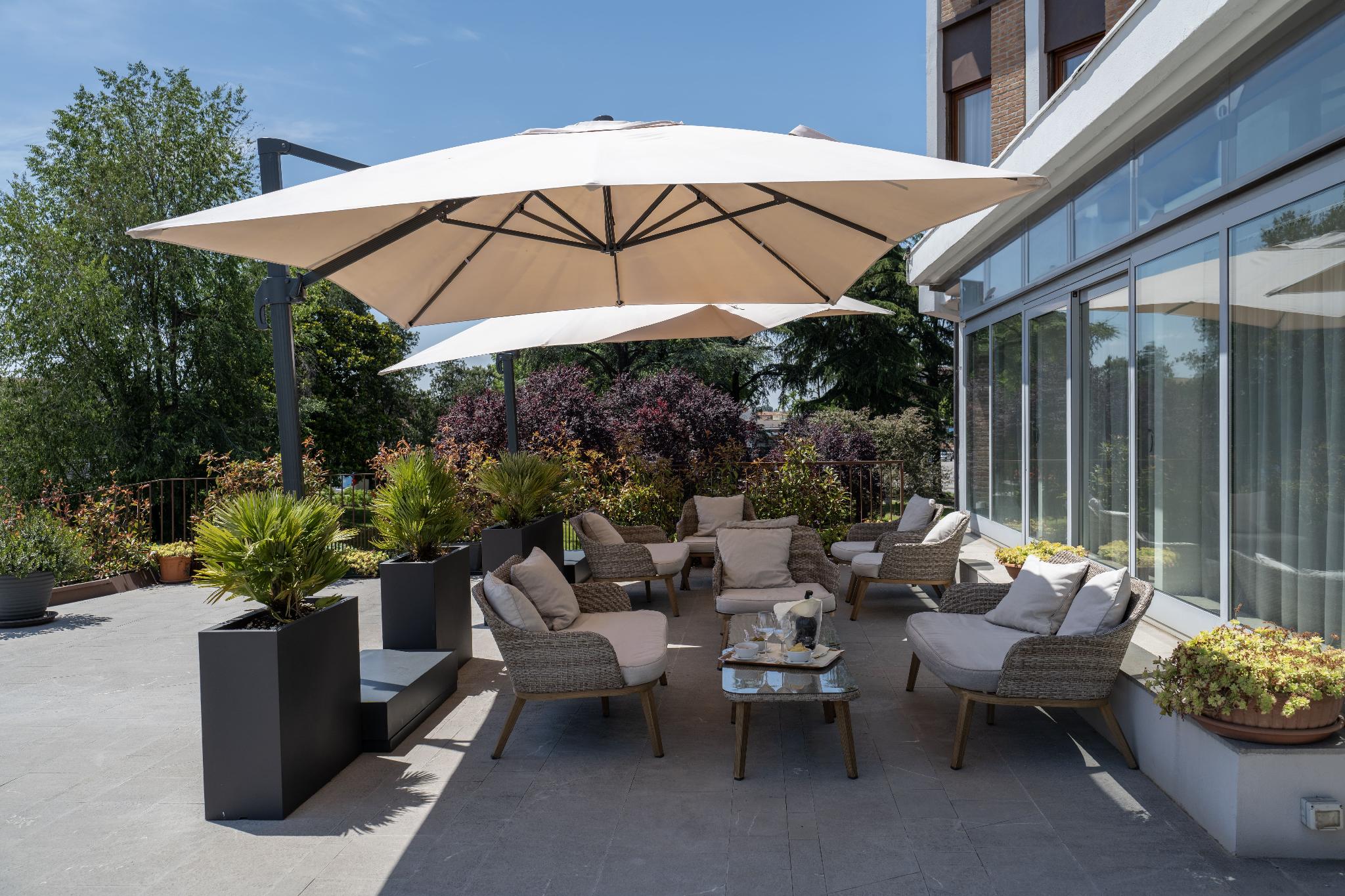 ホテル カールトン 写真