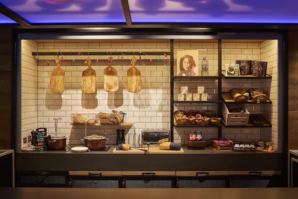 モクシー ロンドン ストラトフォード 写真