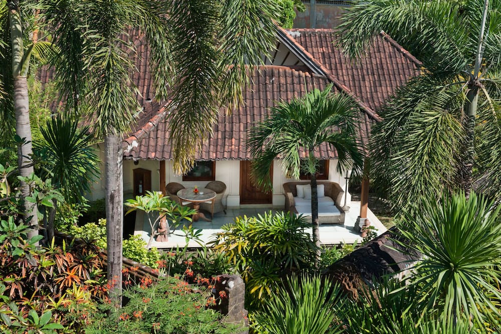 タンジュン サリ ホテル 写真