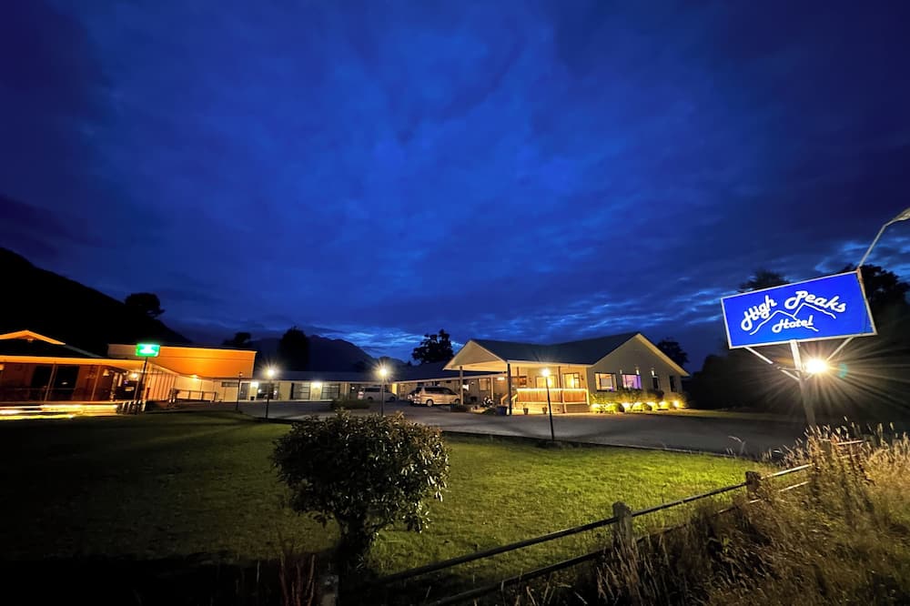 ハイ ピークス ホテル 写真