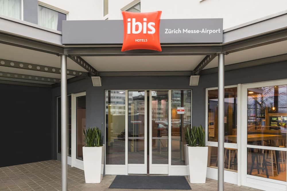 イビス チューリッヒ メッセ エアポート ホテル 写真