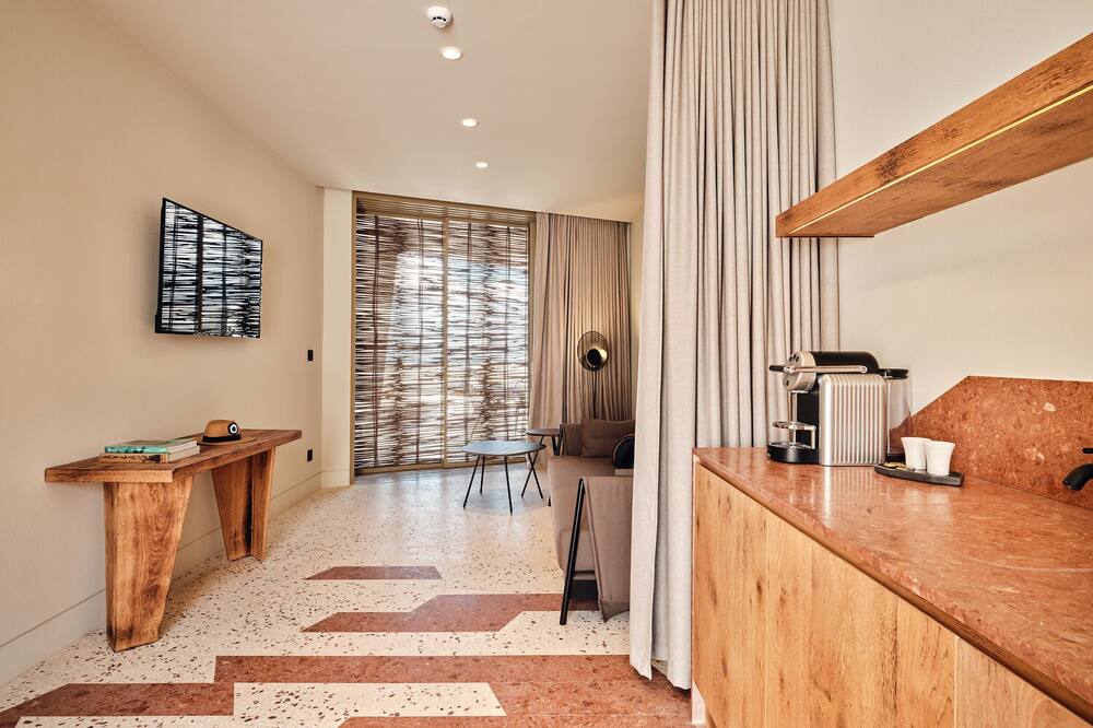 ヌス サントリーニ 写真