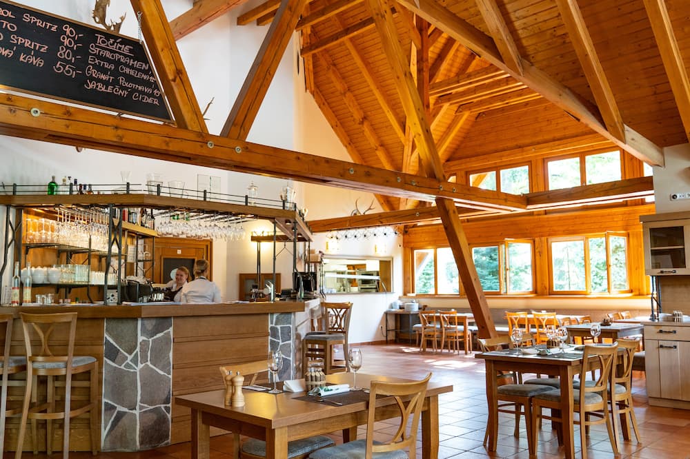 LH パークホテル フルボカ ナド ヴルタヴォウ コングレス & ウェルネス 写真