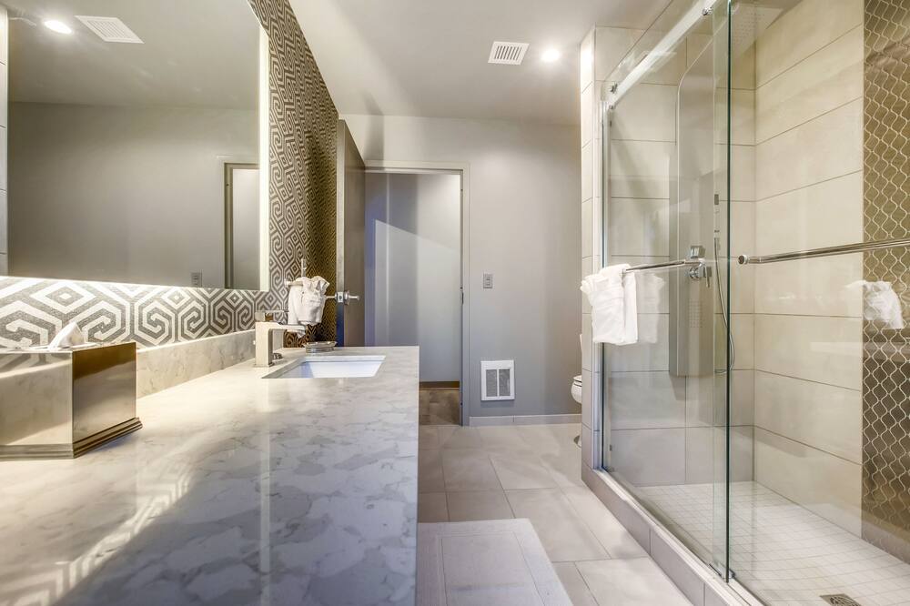 エタージ エグゼクティブ リビング 写真