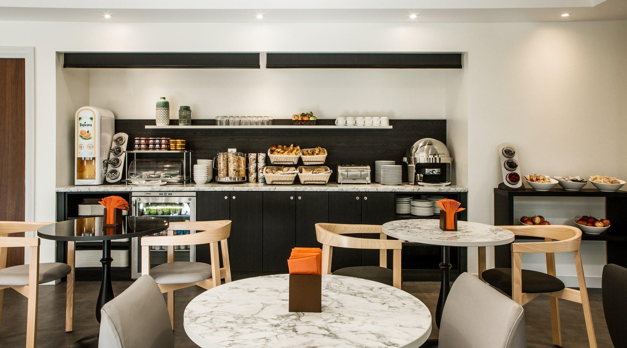 シタディーヌ ラ デファンス パリ 写真