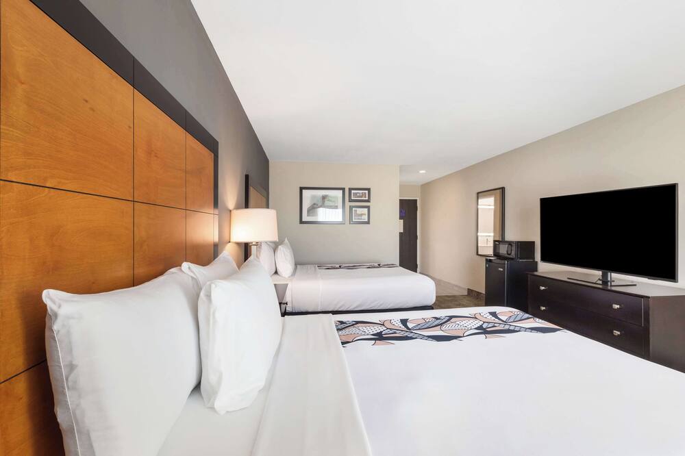 ベストウェスタン イン & スイーツ - ミッドウェイ エアポート 写真