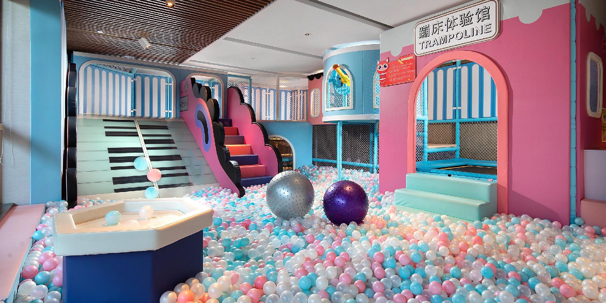 ホリデイ イン ホテル アンド スイーツ サンヤ ヤーロン ベイ バイ IHG 写真