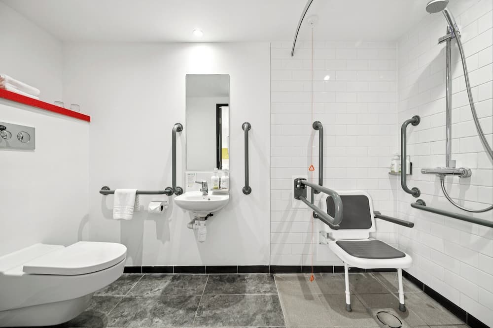 ガーナー エディンバラ ヘイマーケット 写真