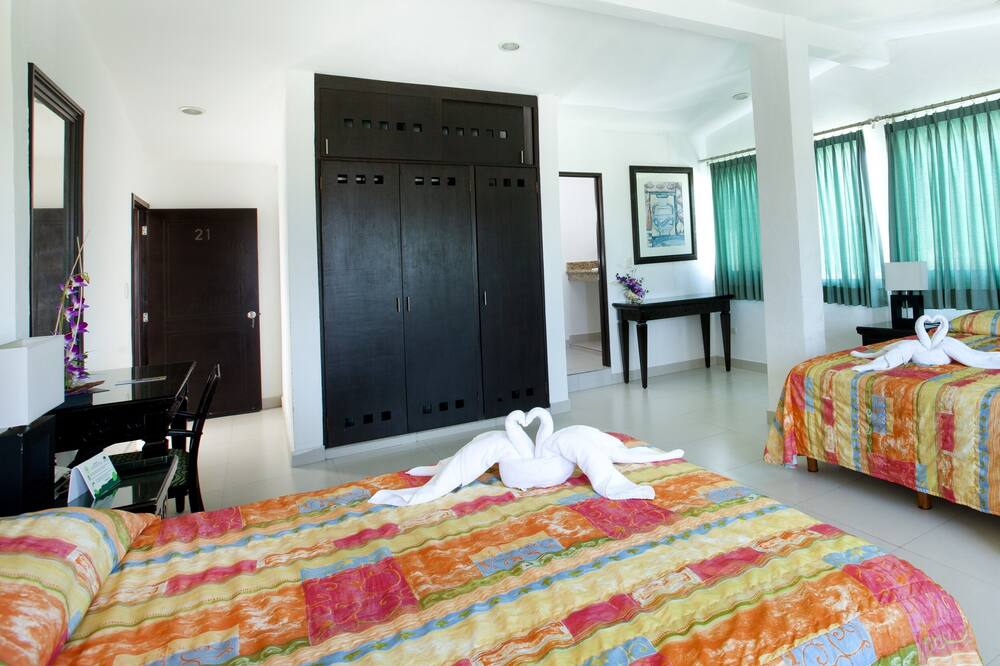 ホテル デル ソル 写真