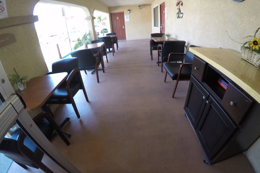 ローマ リンダ イン 写真