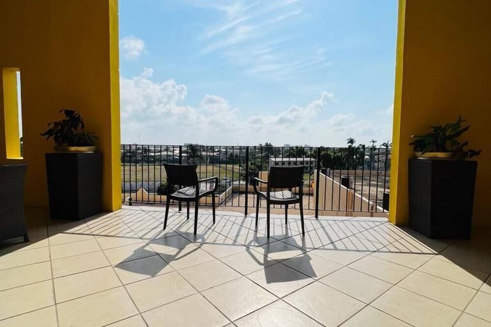 ラマダ ベリーズ シティ プリンセス ホテル 写真