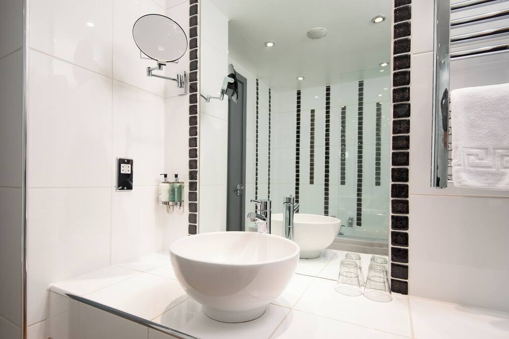 Waterhead Hotel 写真