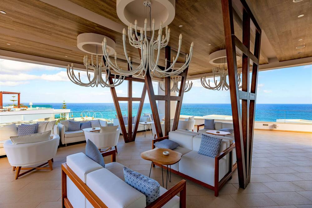 ザ ロイヤル ブルー ア ラグジュアリー ビーチ リゾート 写真