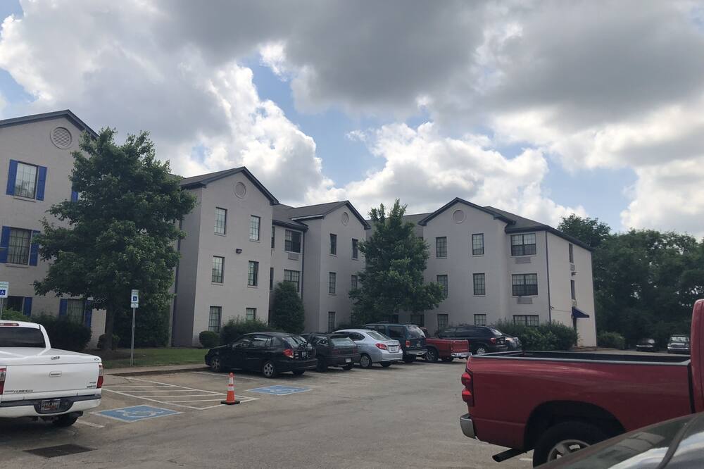 インタウン スイーツ エクステンデット ステイ マーフリーズボロ テネシー - MSU 写真