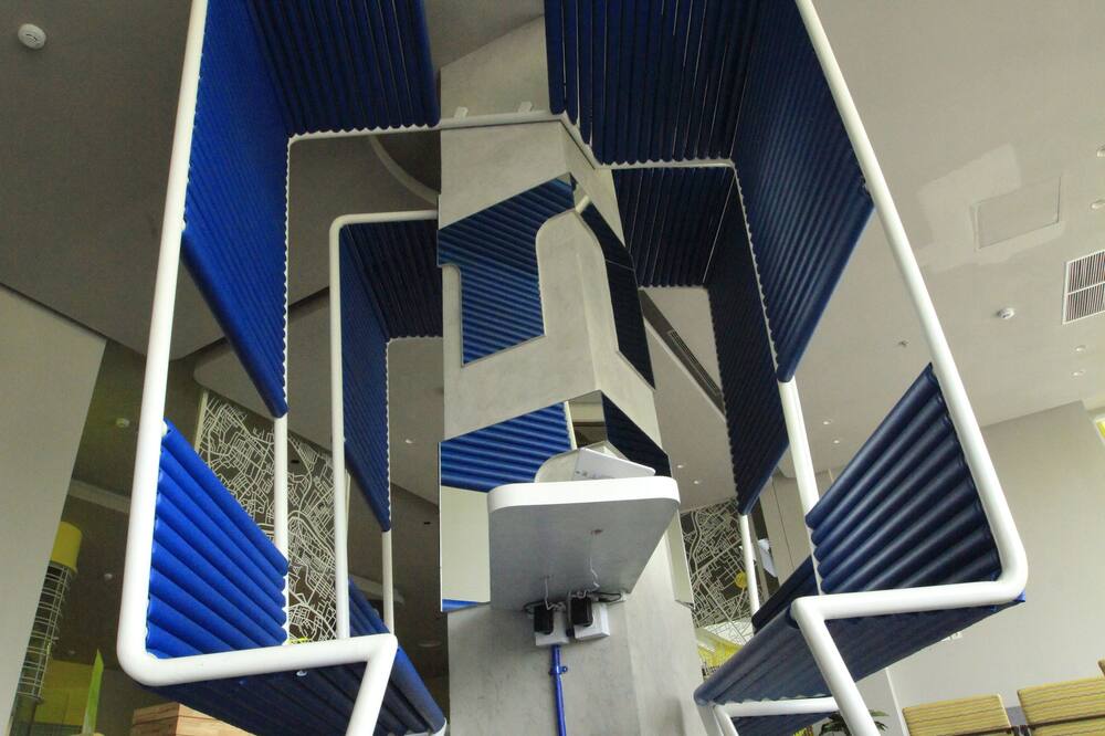 イエロー ホテル ジェムルサリ スラバヤ 写真