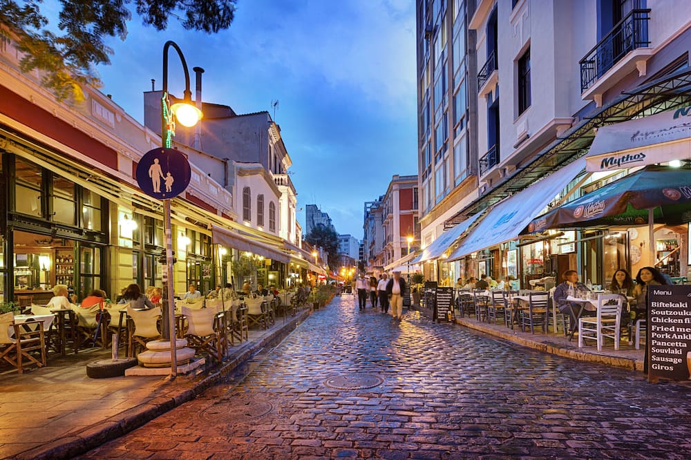 Colors Ladadika Central 写真