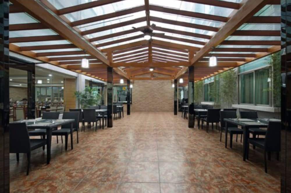 ホン リー ライ ホテル 写真