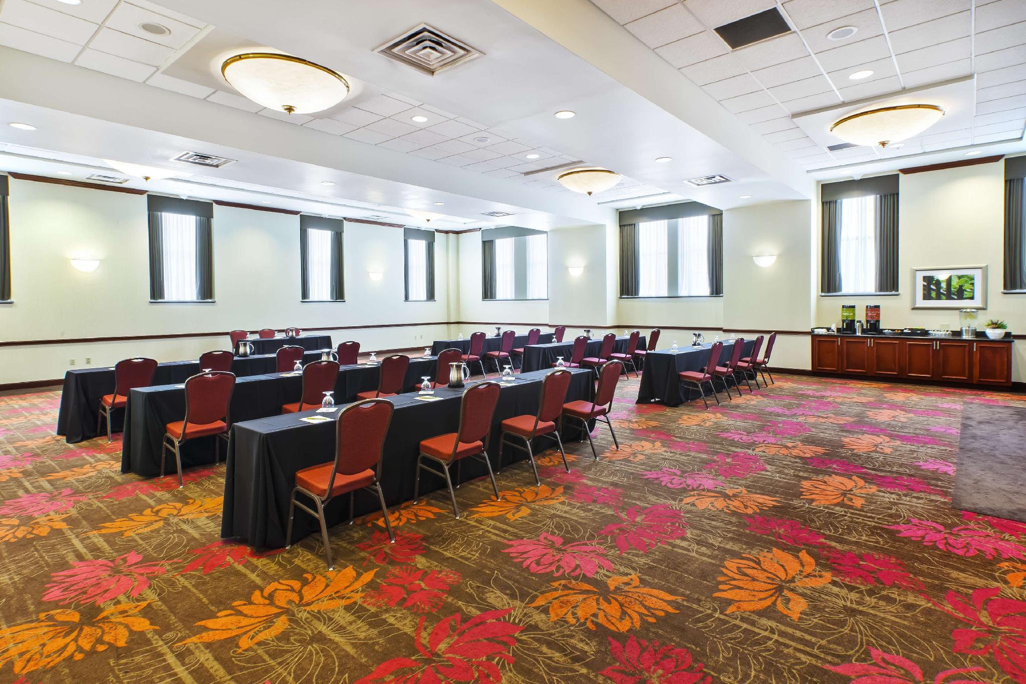 ヒルトン ガーデン イン クリーブランド ダウンタウン 写真