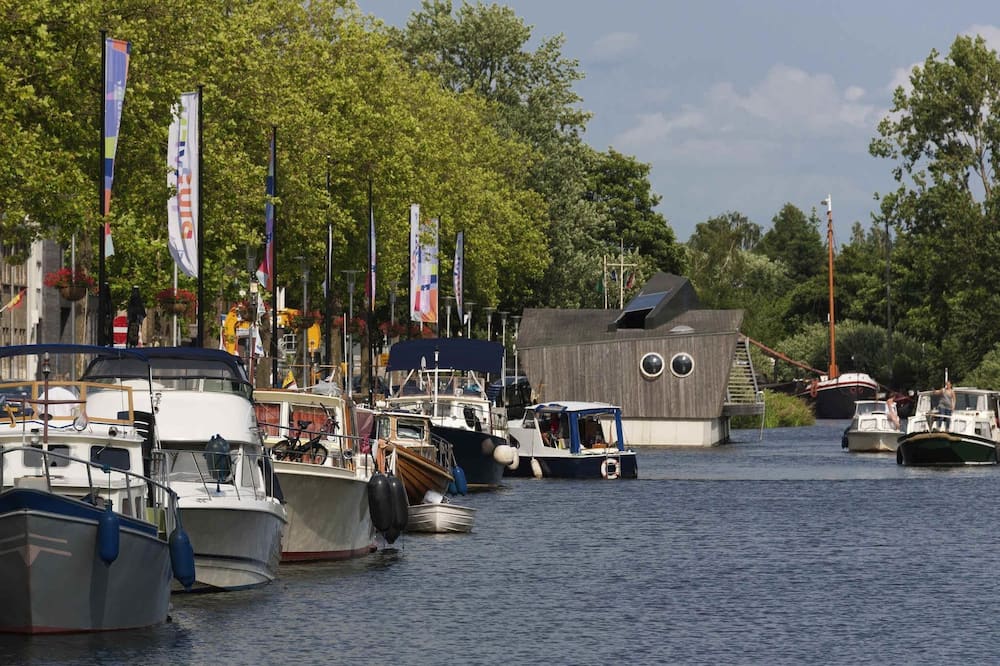 イビス ティルブルフ 写真