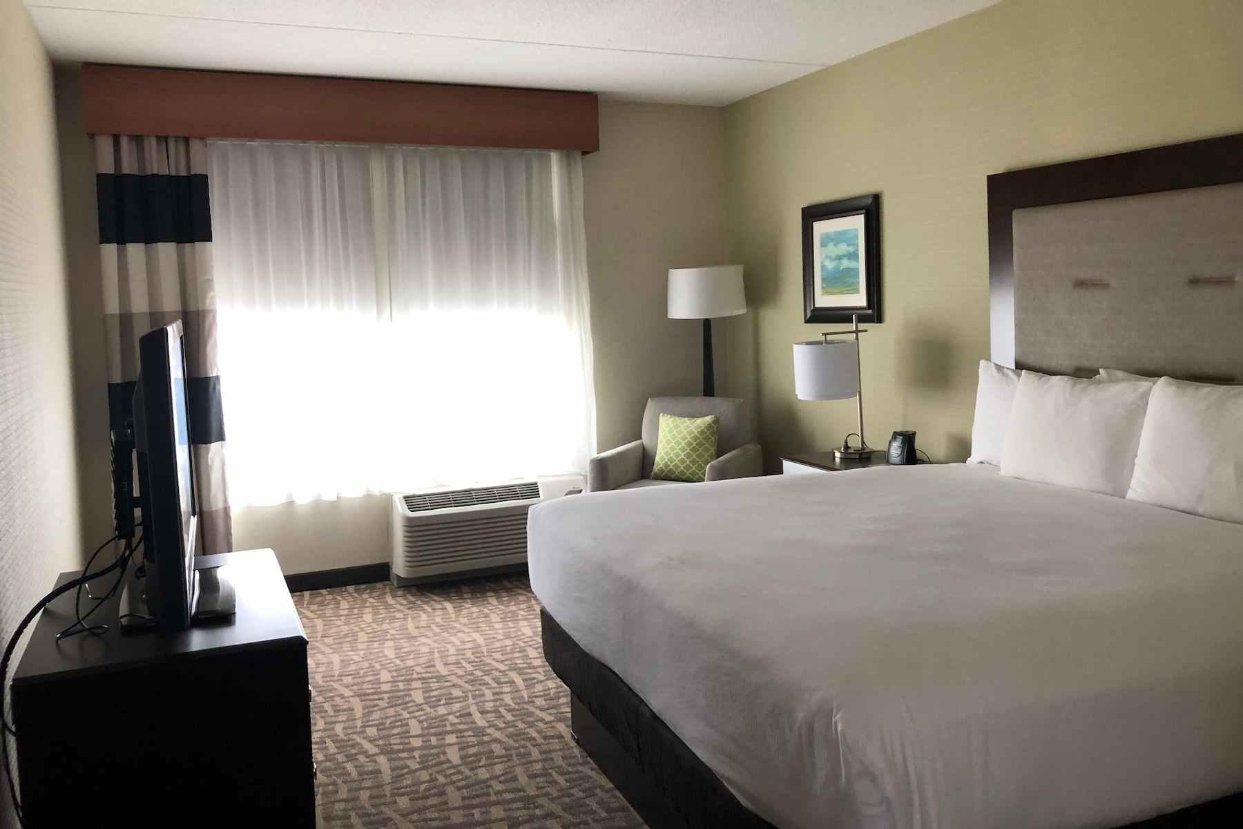 ウインダム ガーデン バッファロー ダウンタウン 写真