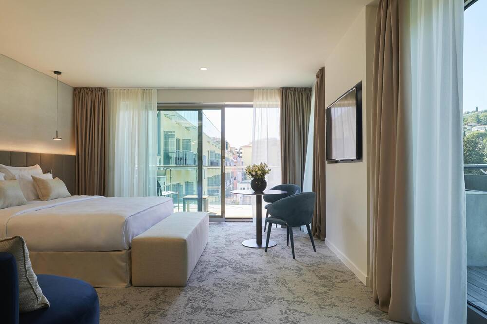 ホテル ケンピンスキー パレス ポルトロツ 写真