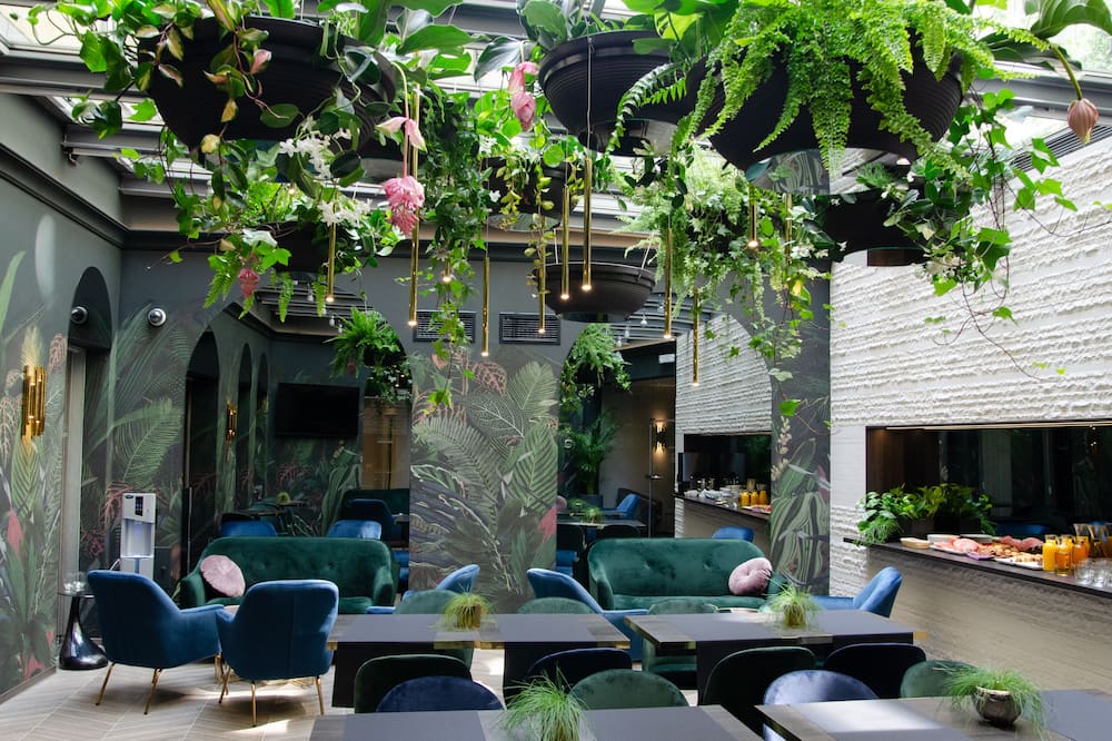 ホテル アトリウム 写真