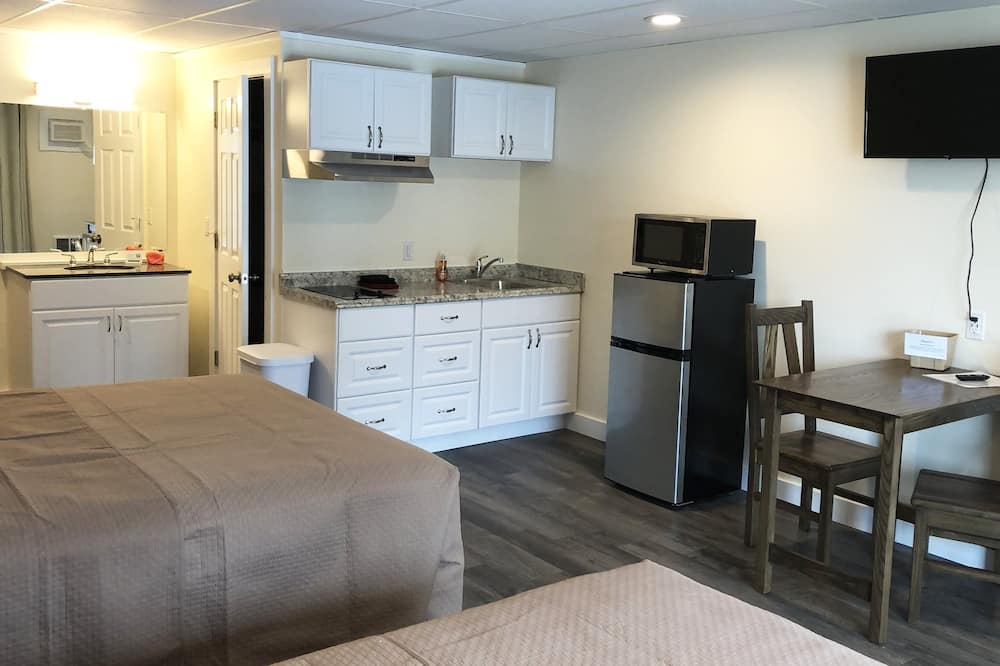 コロニアル イン エルスワース 写真