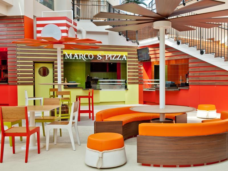 エクスプローラーズ オテル マルヌ ラ ヴァレ 写真