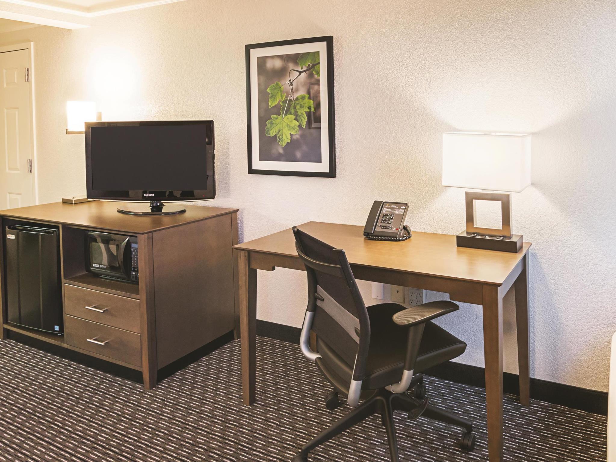 ラ キンタ イン & スイーツ バイ ウィンダム フォートワース ノース 写真