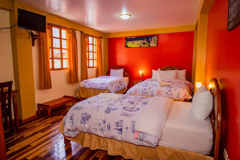 インティタンボ ホテル 写真