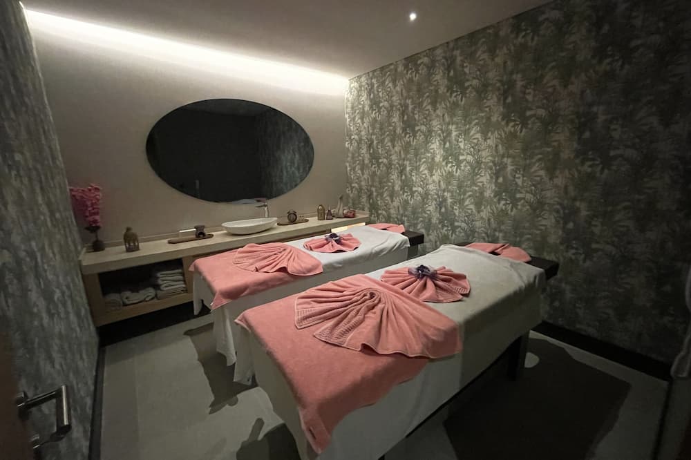 エディション オールド シティ ホテル 写真