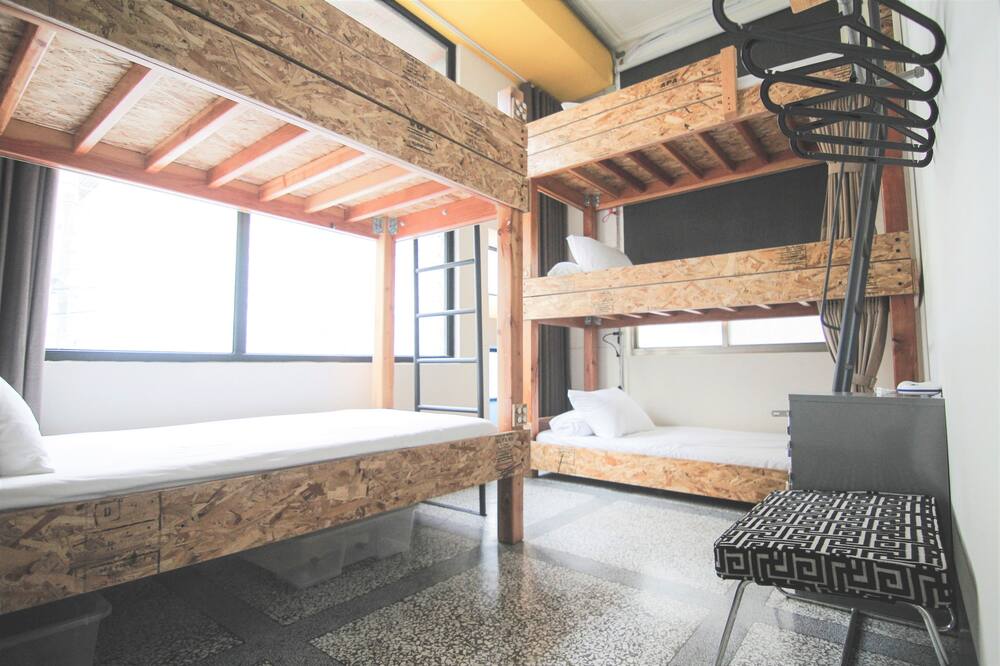 ウィズ イン ホステル 写真