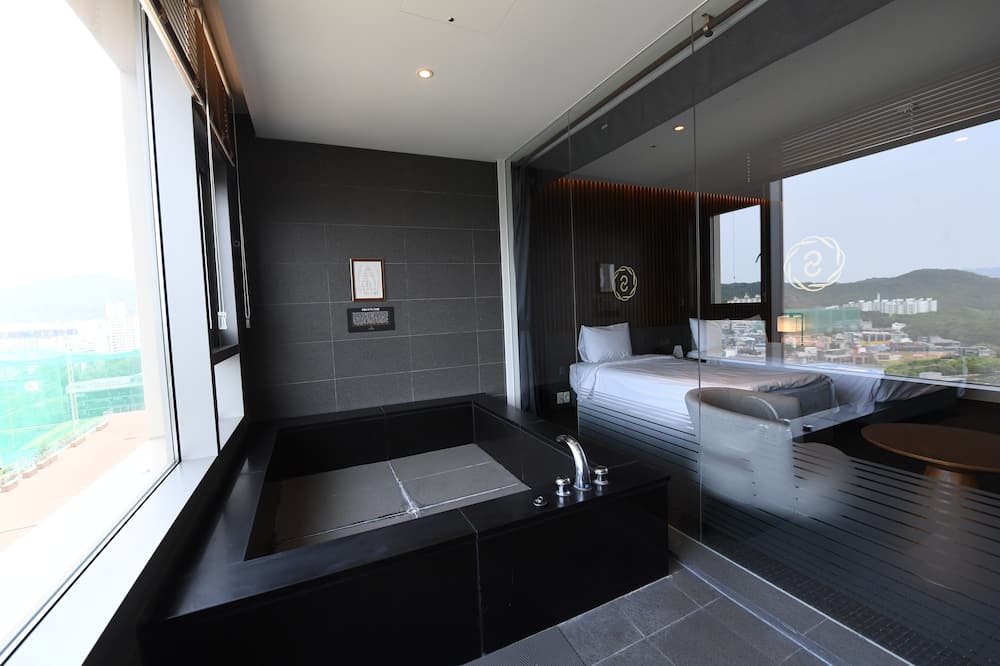 ホテル ススン 写真