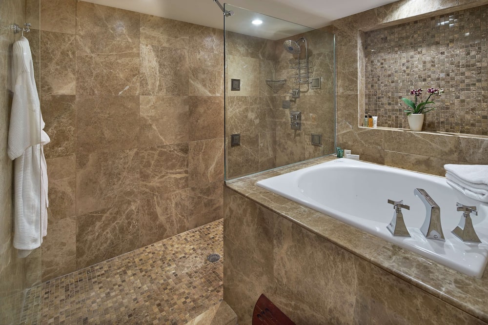 ヒルトン ローリー ノース ヒルズ 写真