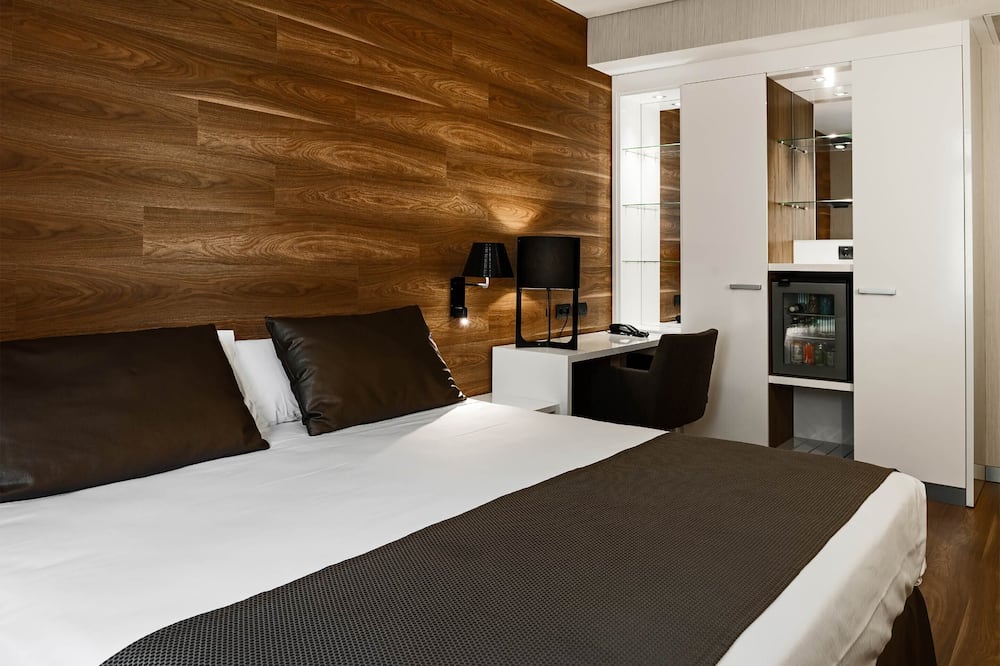 カタロニア プエルタ デル ソル ホテル 写真