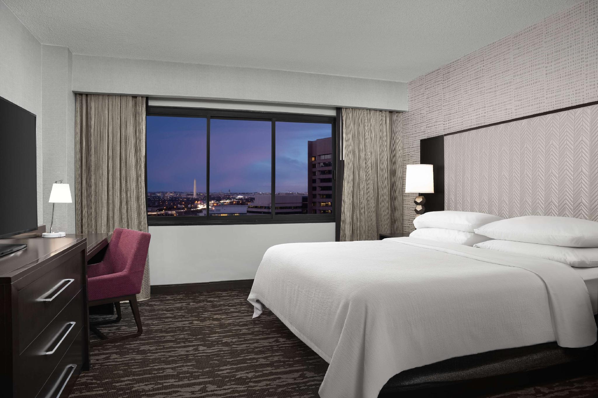 エンバシー スイーツ バイ ヒルトン クリスタル シティ ナショナル エアポート 写真