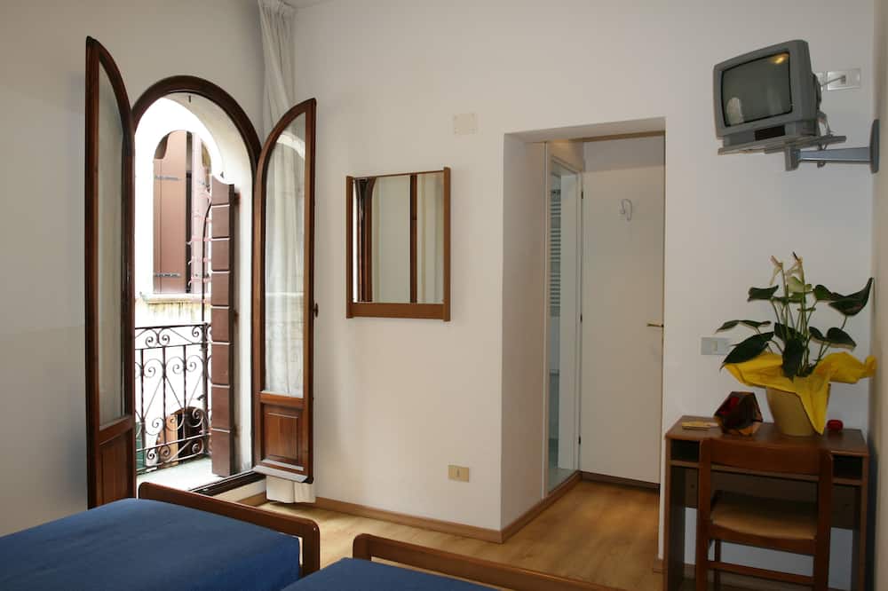 ホテル カプレーラ 写真