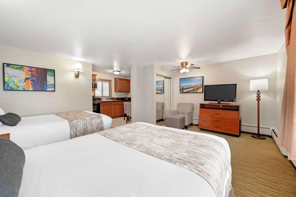 ベストウェスタン ターミガン ロッジ 写真