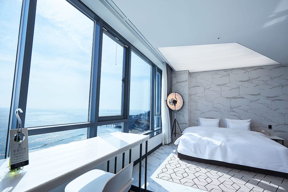 ホテル ラオン 写真