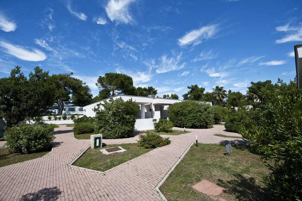 ビラッジョ レ ディオメディ 写真