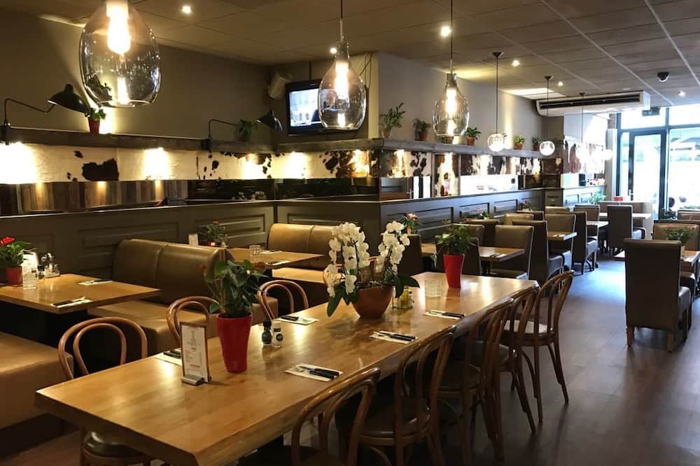 ホテル マノファ 写真