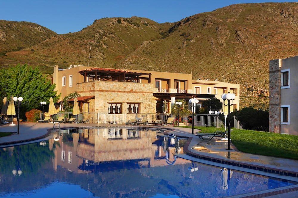 アレティ ホテル 写真